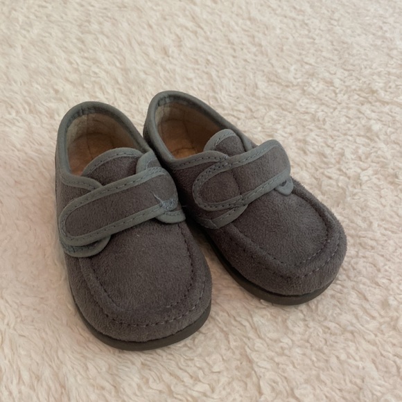 Baby Shoes Spanish size 18-19 - Picture 1 of 2